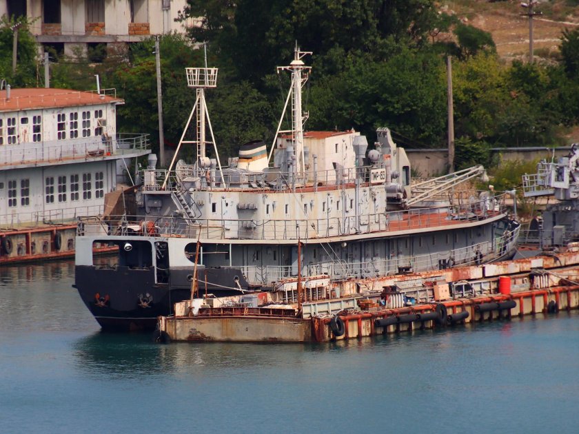 Плавучая мастерская