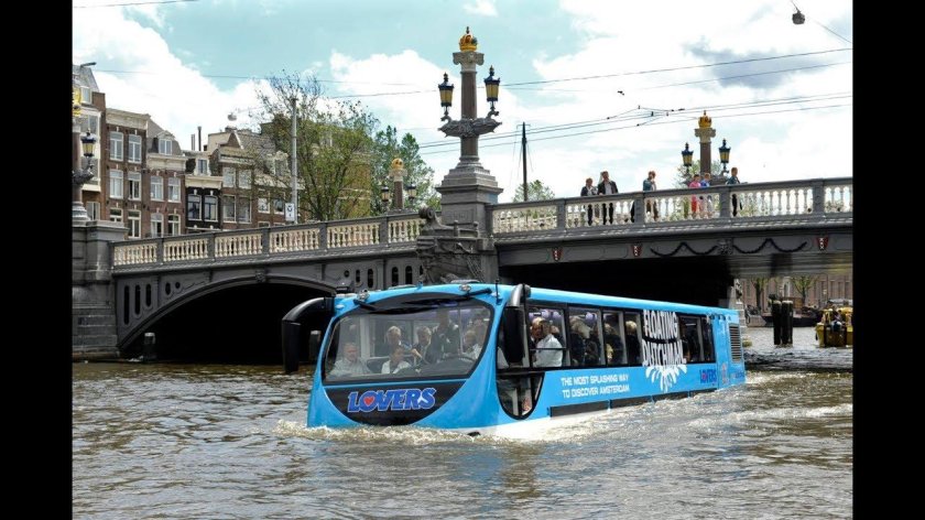 Речные трамвайчики Амстердам
