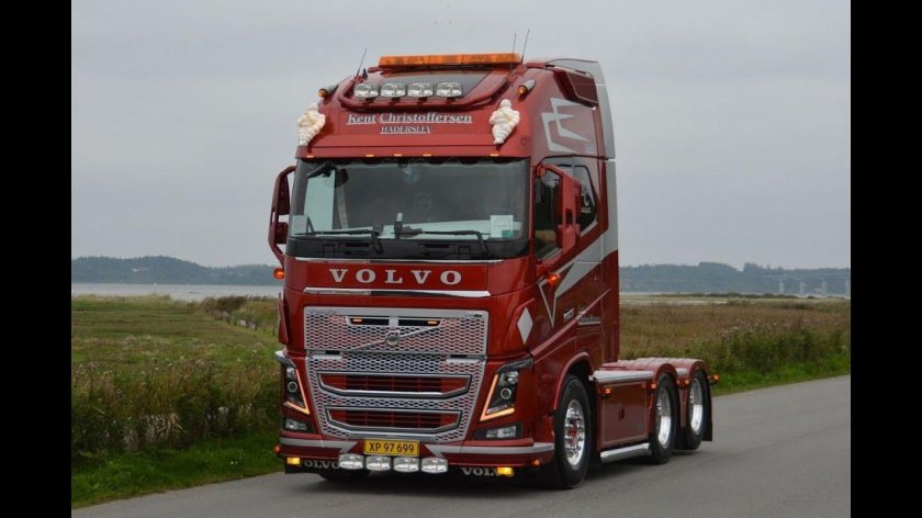 Тягач Volvo fh16
