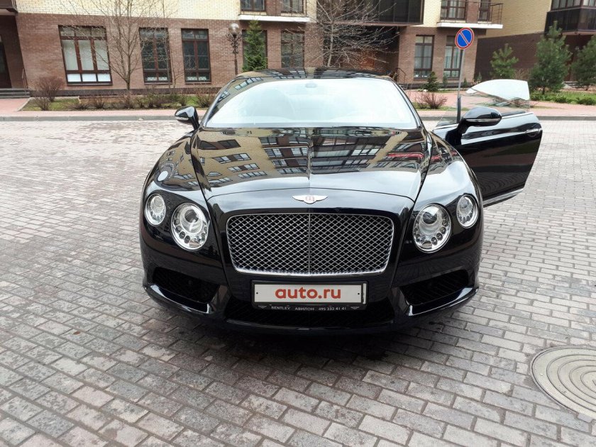 Черная Бентли Континенталь 2015