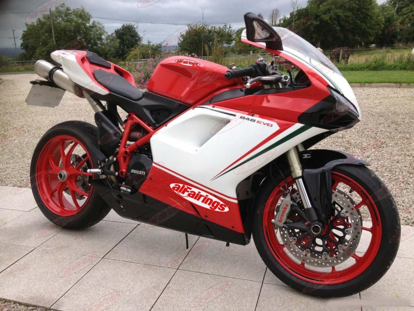 Ducati 848 EVO