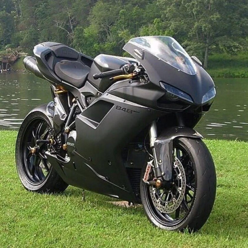 Ducati 848 EVO