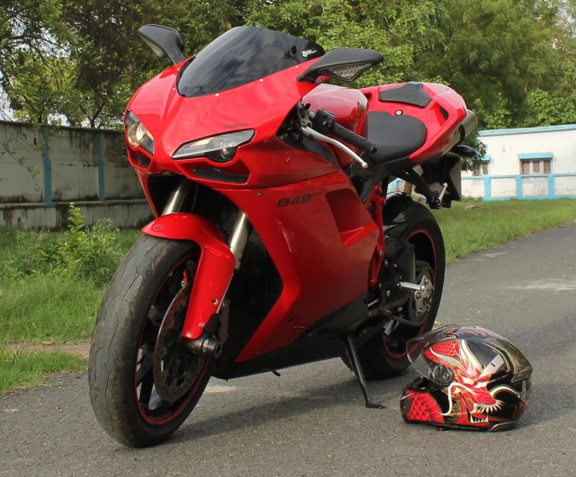 Ducati 848 EVO