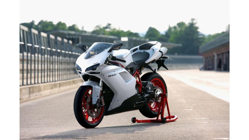 Ducati 848 EVO