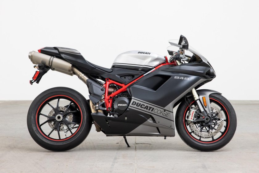 Мотоцикл ducati