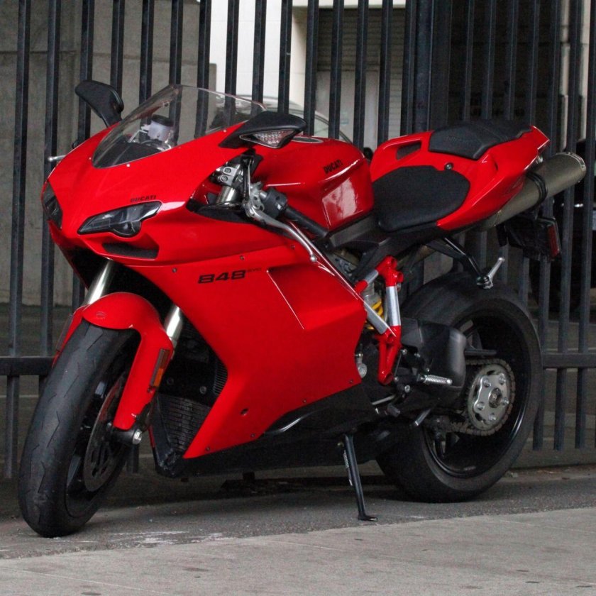 Ducati 848 EVO