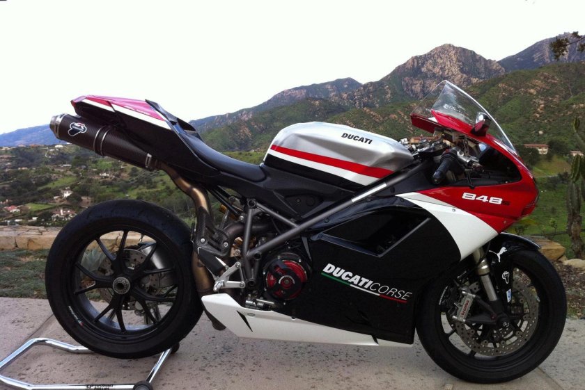Ducati 848