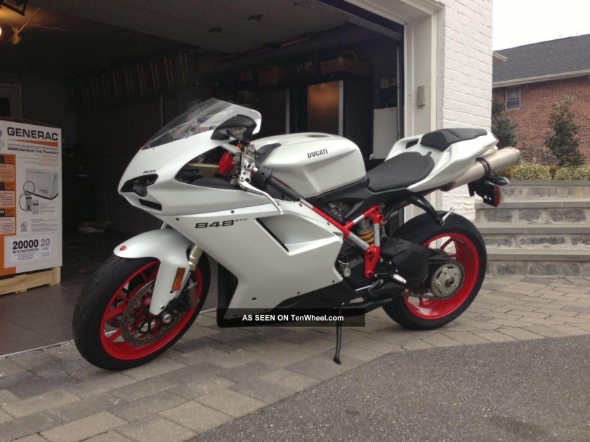 Дукати 848 EVO