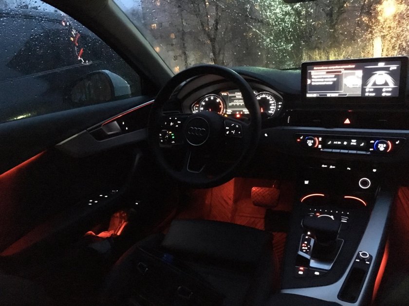 Audi a4 b9 подсветка салона