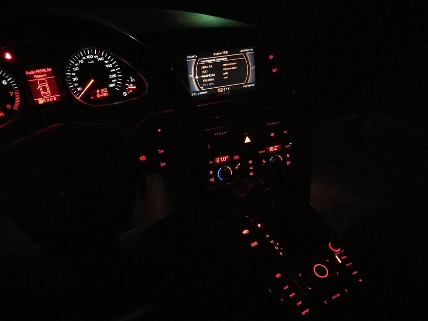 Audi a6 c8 салон ночью