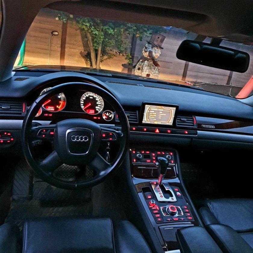 Audi a8 салон