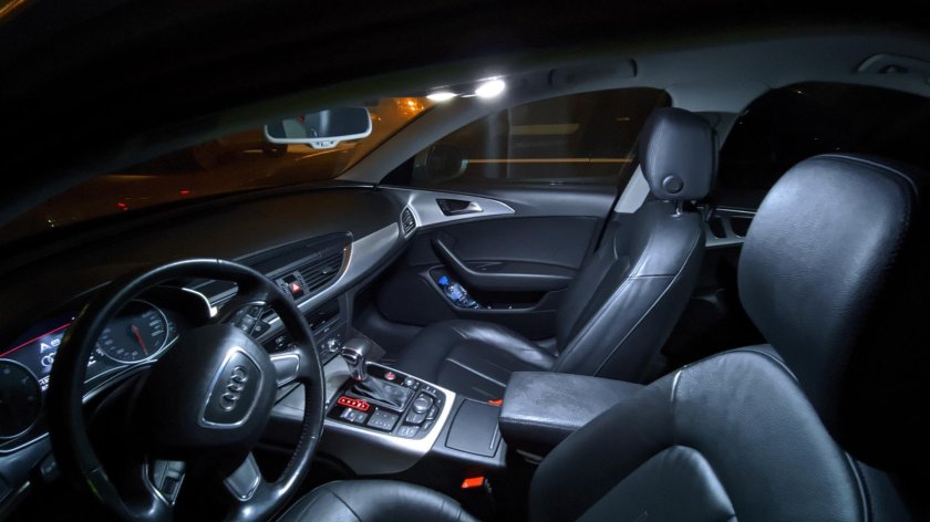 Контурная подсветка салона Ауди а6 с7