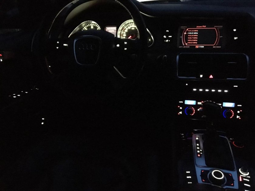 Подсветка салона Ауди q7