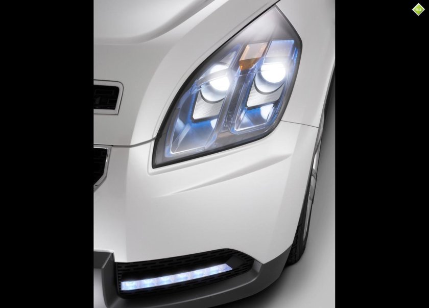 Chevrolet Orlando фара