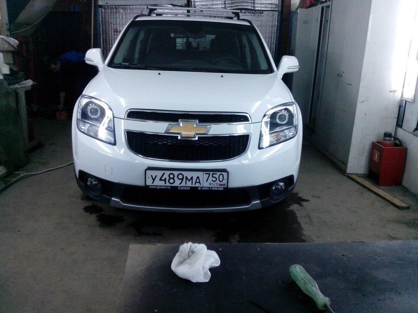 Фары Шевроле Орландо с линзами