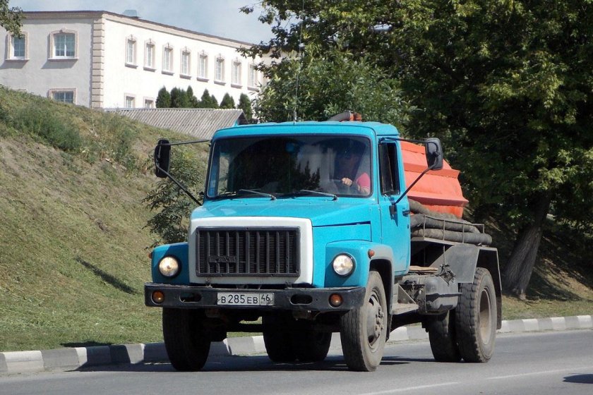 ГАЗ 3306 самосвал
