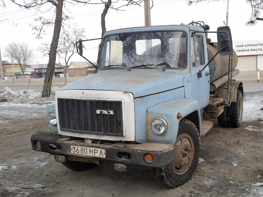 ГАЗ-3306 грузовой бортовой