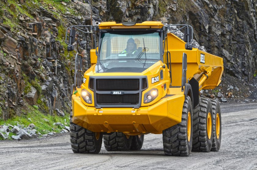 Сочлененный самосвал Bell b50e