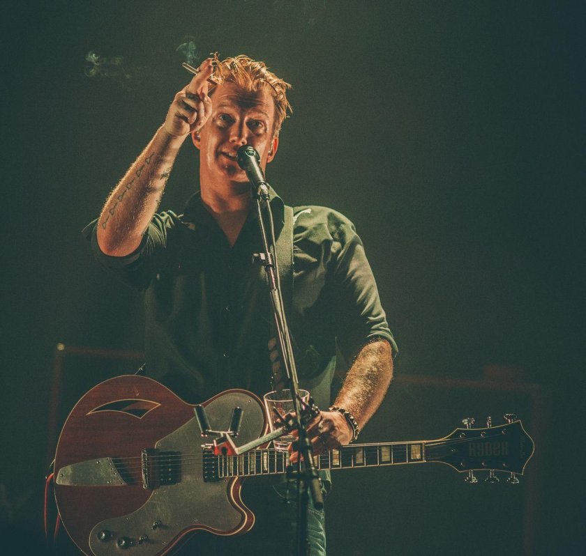 Группа queens of the stone age