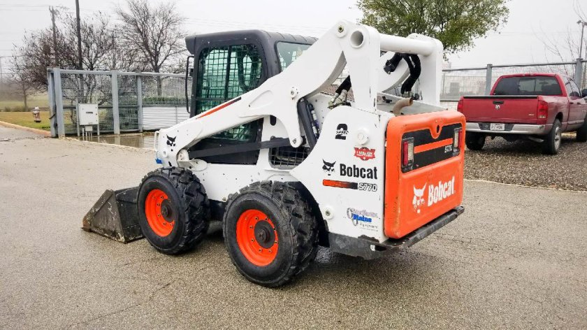 Мини-погрузчик Bobcat s770