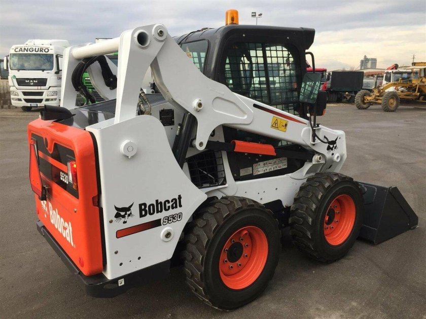 Мини-погрузчик Bobcat s530