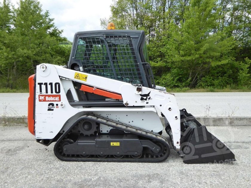Мини-погрузчик Bobcat 110