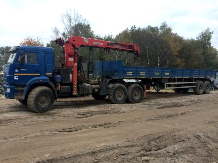 КАМАЗ С КМУ длинномер