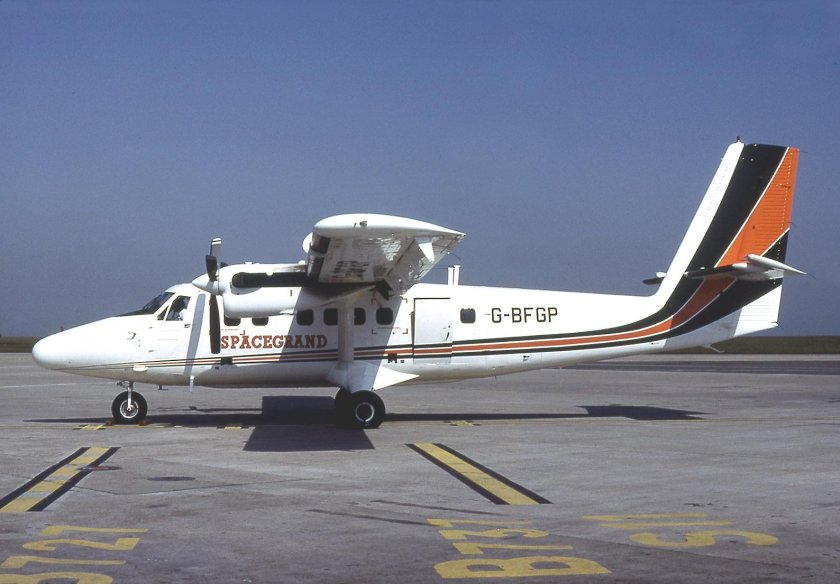 DHC-6 самолет
