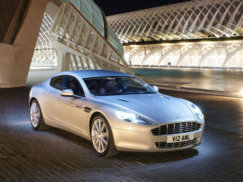 Aston Martin rapide 2010