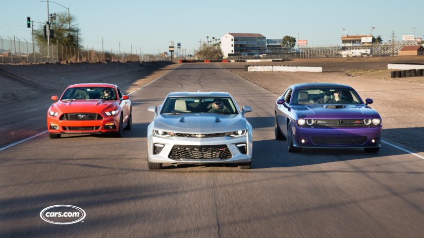 Форд Мустанг и Додж Челленджер