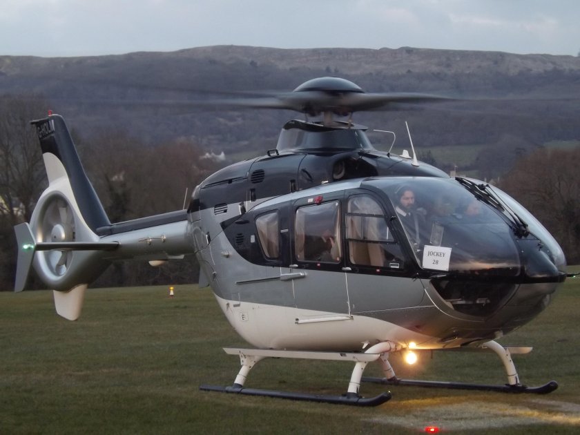 Вертолет Eurocopter ec135