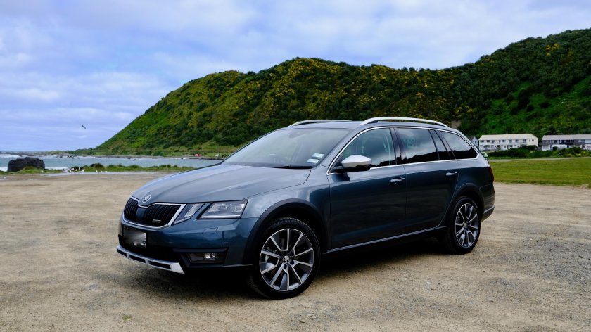 Шкода Октавия Скаут 2023