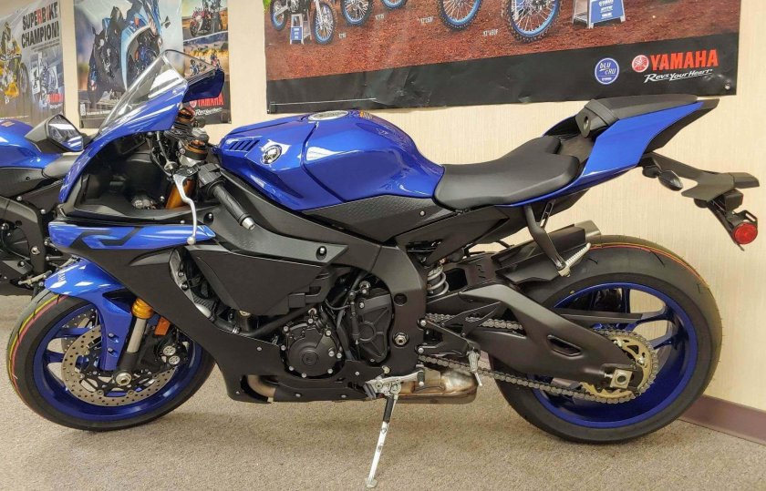 Yamaha r1 2022