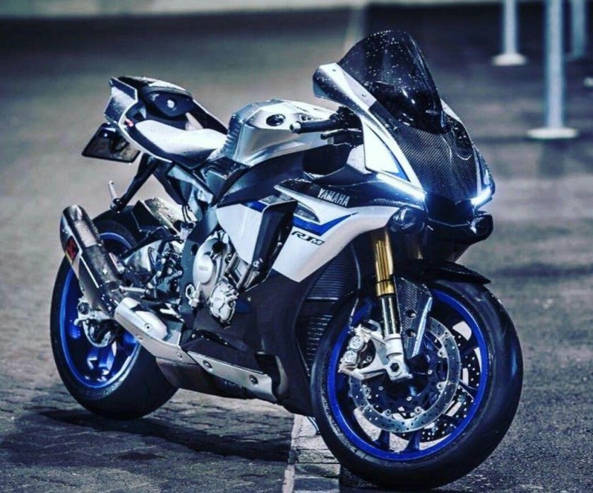 Yamaha r1m 2015