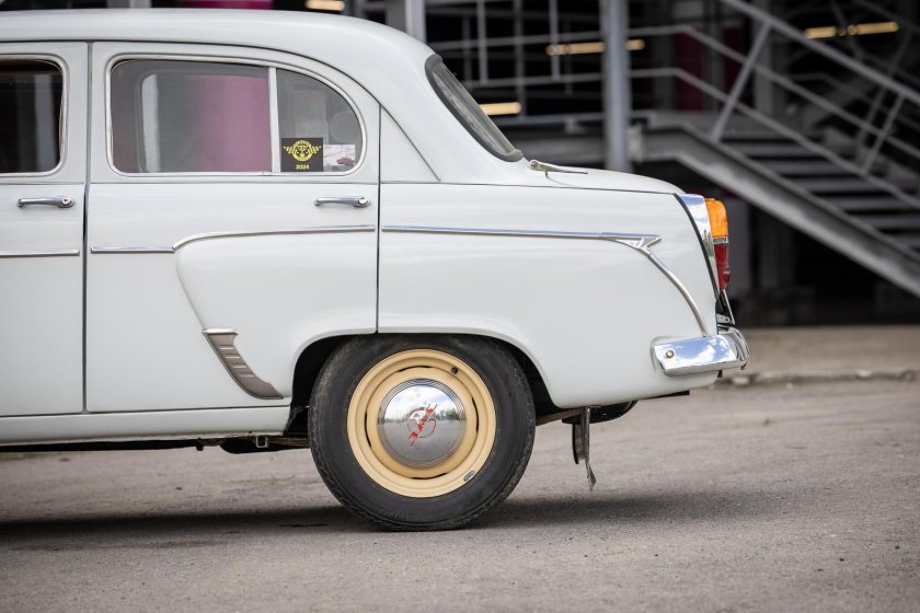 Москвич 403 комби