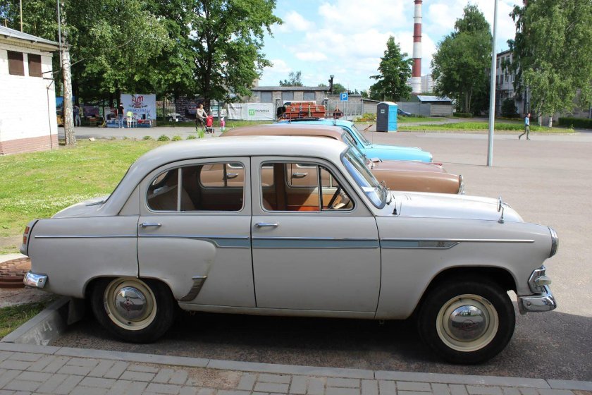 Москвич 403 ИЭ