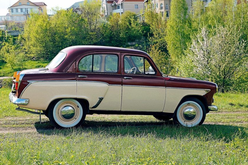 Москвич-403 легковой