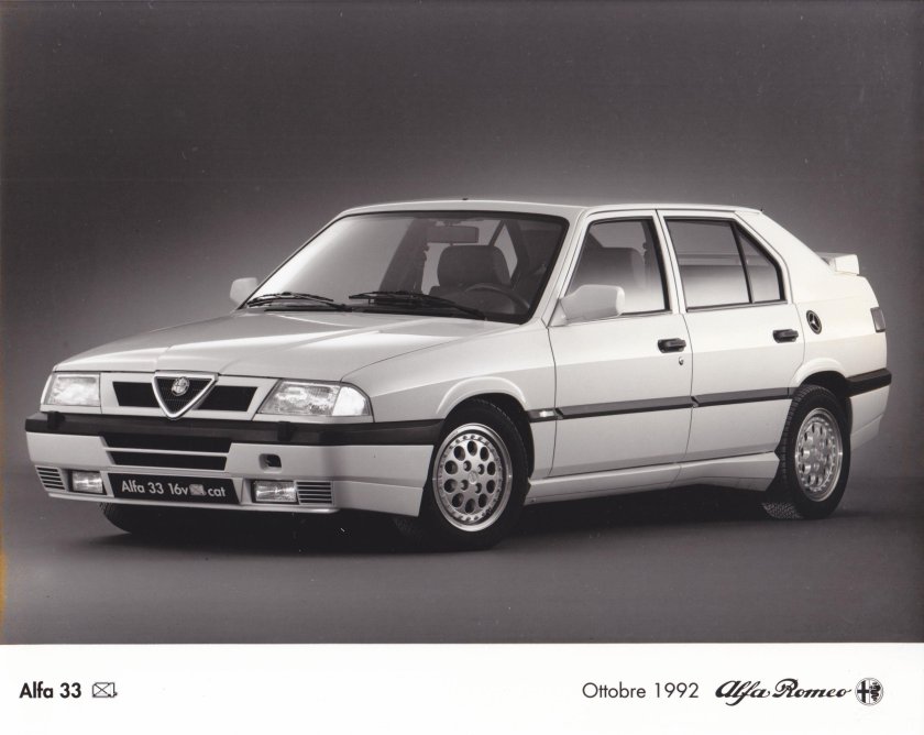 Alfa Romeo 33 1990