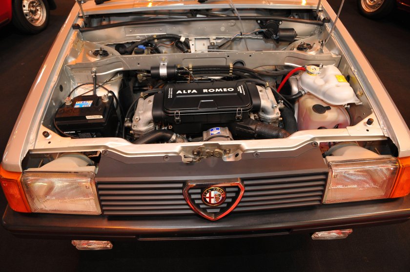 Альфа Ромео 33 двигатель