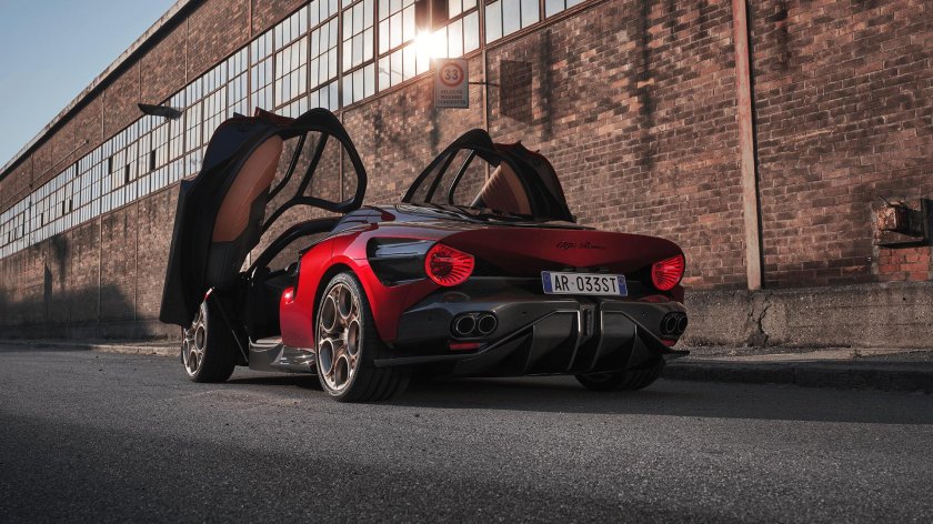 Альфа ромео 33 stradale