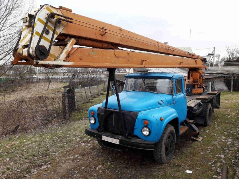 ЗИЛ 130 автовышка