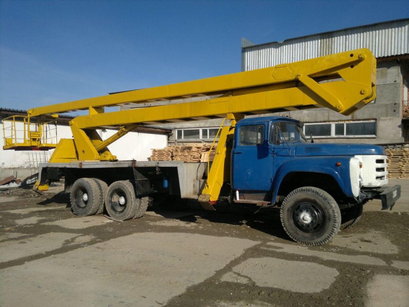 ЗИЛ 130 АГП 22