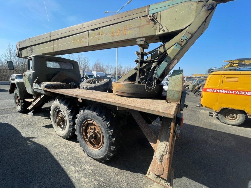 ЗИЛ 131 автовышка