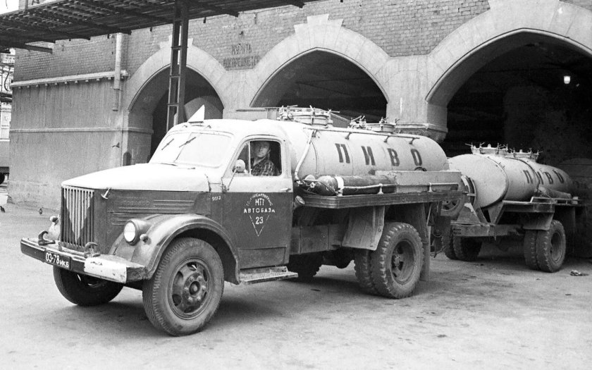 ГАЗ 51 молоковоз