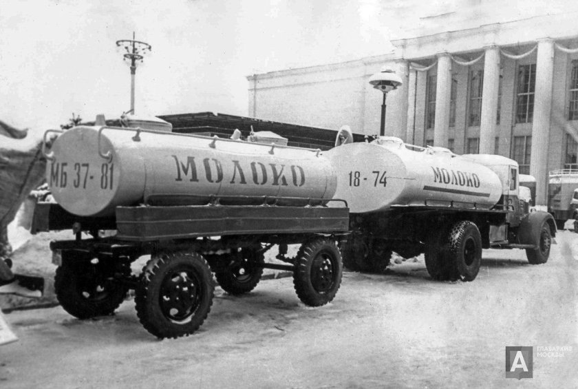 МАЗ-200 молоковоз