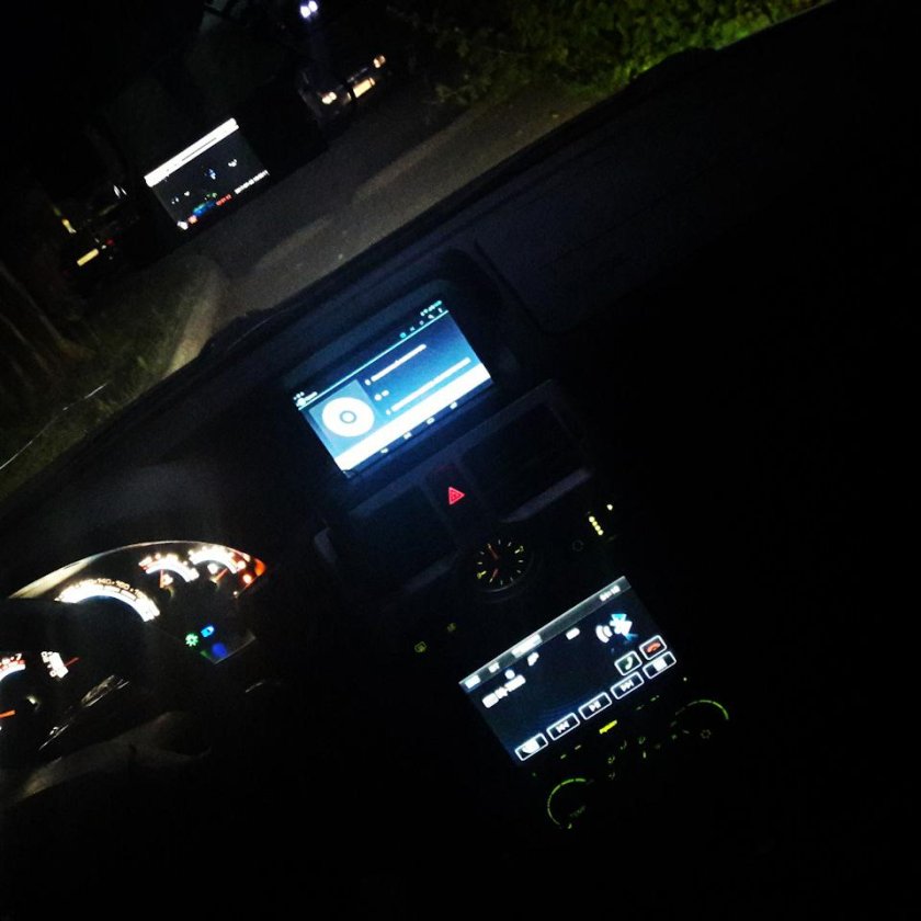 Приора 2 салон ночью