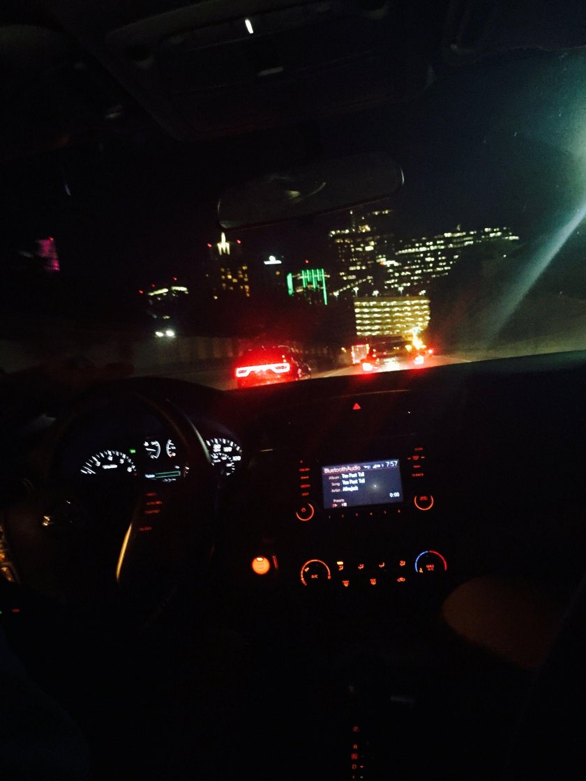 Из салона авто ночь