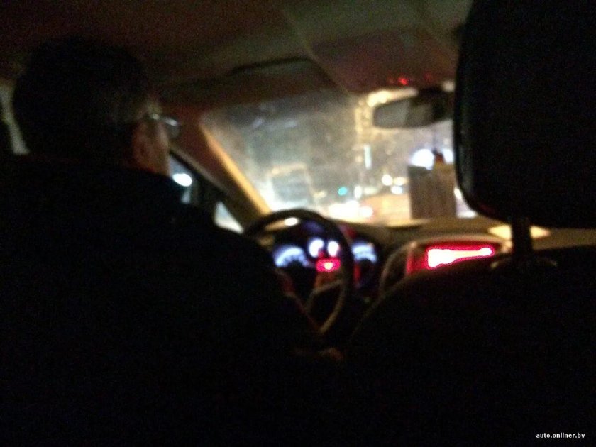Вид с такси ночью