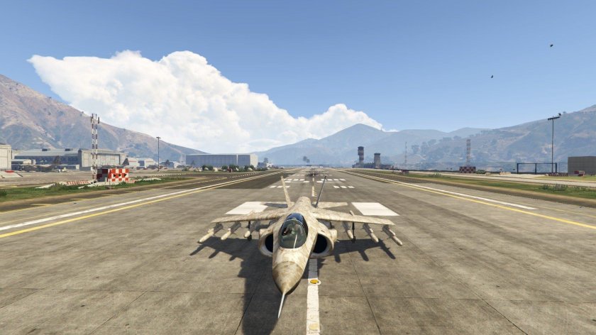 Военная база в ГТА 5 истребитель