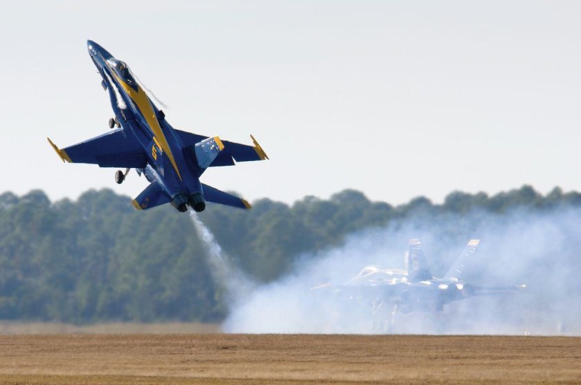 Шоу истребителей